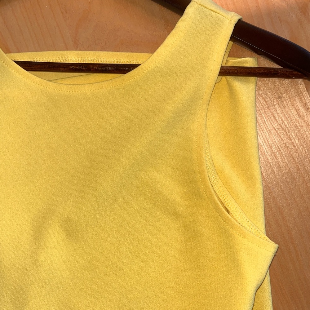 Mango yellow back vent dress size XS (feels like an S) - Picture 5 of 12